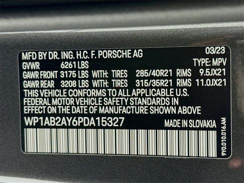 Used 2023 Porsche Cayenne S image 34