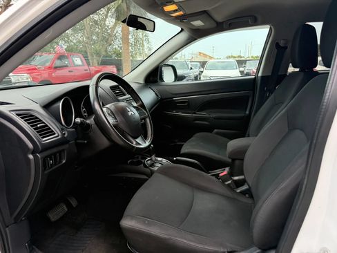 Used 2015 Mitsubishi Outlander Sport ES FWD image 11
