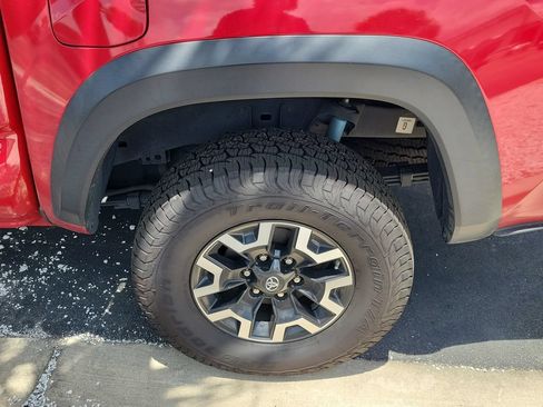 Used 2020 Toyota Tacoma TRD Off-Road AWD/4WD image 5