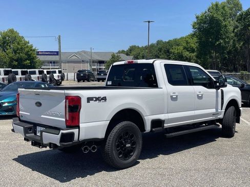 New 2026 Ford F250 Lariat w/ Black Appearance Package AWD/4WD image 3