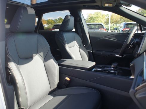 Used 2026 Lexus RX 350h image 23