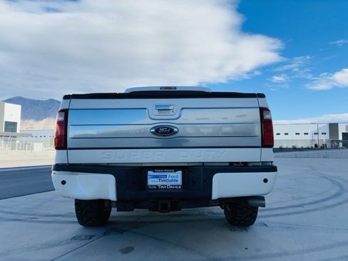 Used 2016 Ford F350 Platinum w/ Platinum Package image 4