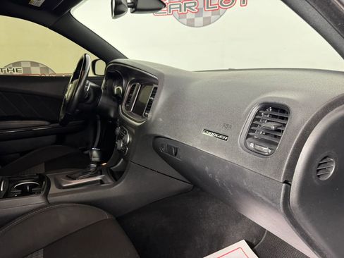 Used 2022 Dodge Charger GT w/ Blacktop Package AWD/4WD image 12