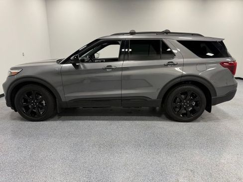 Used 2024 Ford Explorer ST-Line w/ Class IV Trailer Tow Package RWD image 5