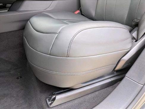 New 2025 Land Rover Range Rover Sport Dynamic SE image 4