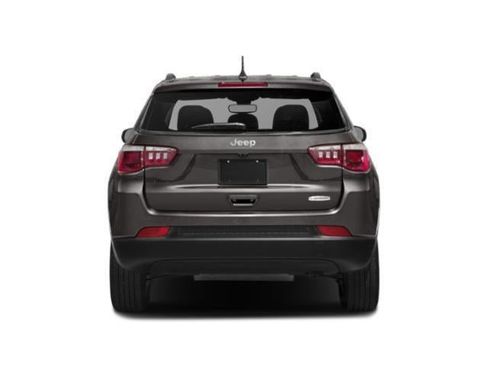 Used 2018 Jeep Compass Latitude w/ Cold Weather Group image 5