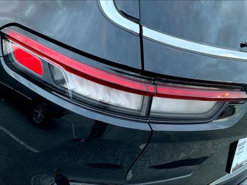 Used 2022 Jeep Grand Cherokee L Limited image 27