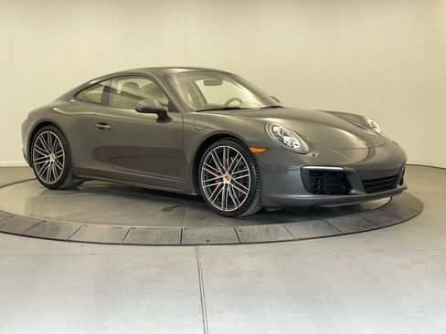 Certified 2017 Porsche 911 Carrera 4S image 9