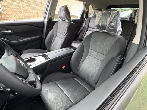 New 2026 Nissan Rogue SV w/ Cold Weather Package FWD image 34
