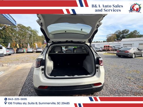 Used 2021 Jeep Compass Limited image 6