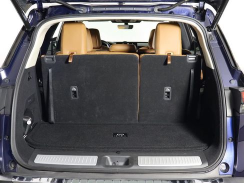 Used 2023 INFINITI QX60 Sensory w/ Cargo Package FWD image 18