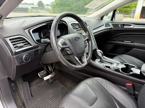 Used 2014 Ford Fusion Titanium AWD/4WD image 17