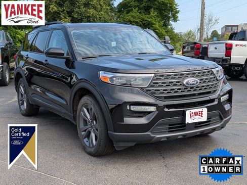 Certified 2023 Ford Explorer XLT w/ Equipment Group 202A AWD/4WD image 1