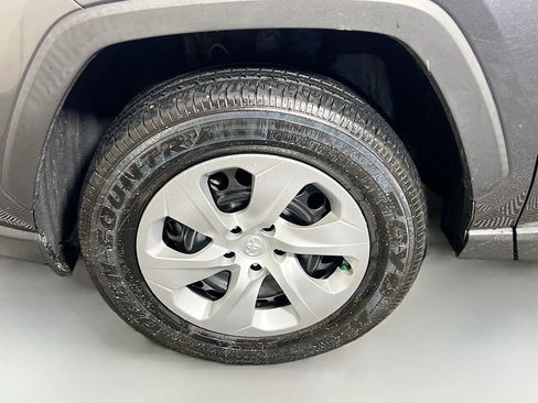 Used 2025 Toyota RAV4 LE FWD image 13