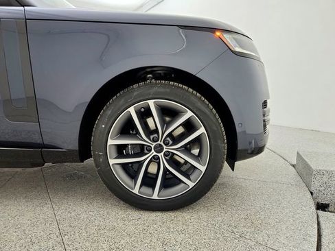 New 2026 Land Rover Range Rover SE image 25