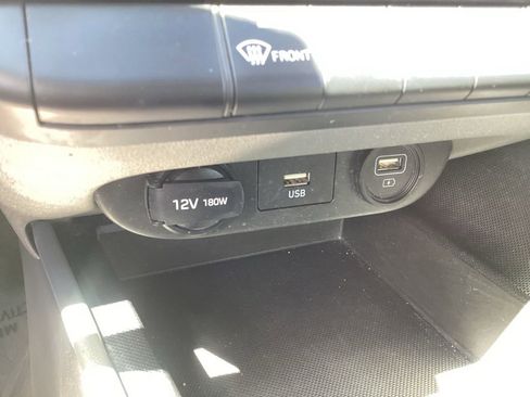 Used 2023 Hyundai Elantra SEL FWD image 23