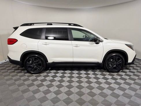 Used 2025 Subaru Ascent Onyx Edition w/ Onyx Package image 7