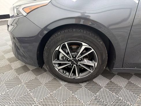 Used 2024 Kia Forte LXS FWD image 11