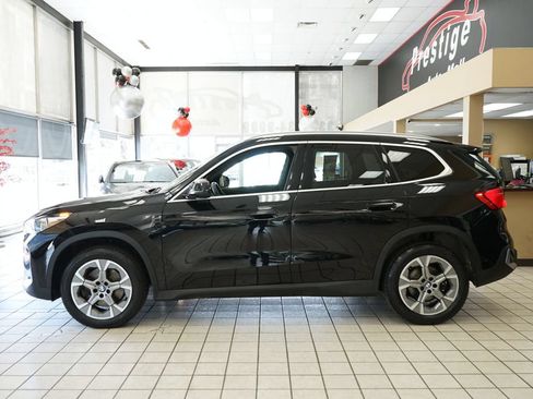 Used 2023 BMW X1 xDrive28i AWD/4WD image 3