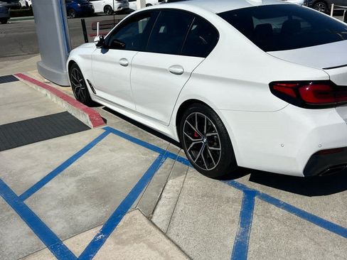 Used 2023 BMW 540i xDrive w/ M Sport Package AWD/4WD image 2
