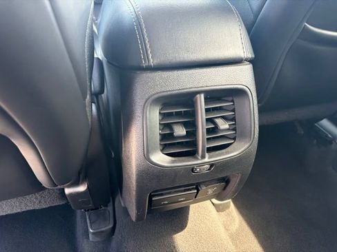 Used 2020 Jeep Cherokee Limited AWD/4WD image 17