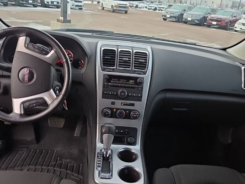 Used 2011 GMC Acadia SLE image 14