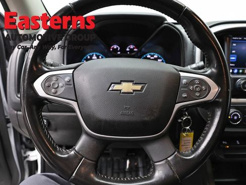 Used 2022 Chevrolet Colorado LT w/ Fleet Safety Package RWD image 10