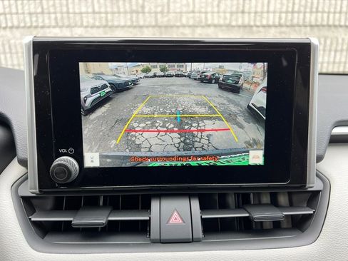 New 2025 Toyota RAV4 XLE image 27