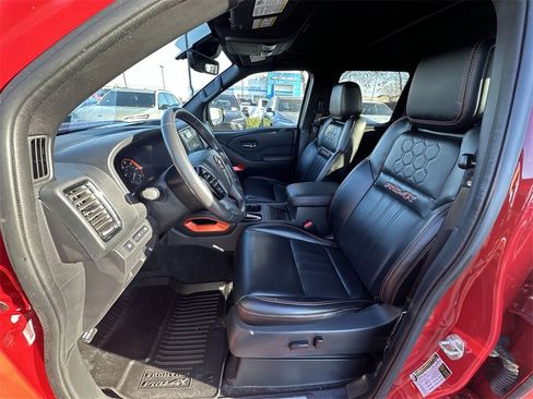 Used 2023 Nissan Frontier PRO-4X w/ Pro-4X Premium Package image 11