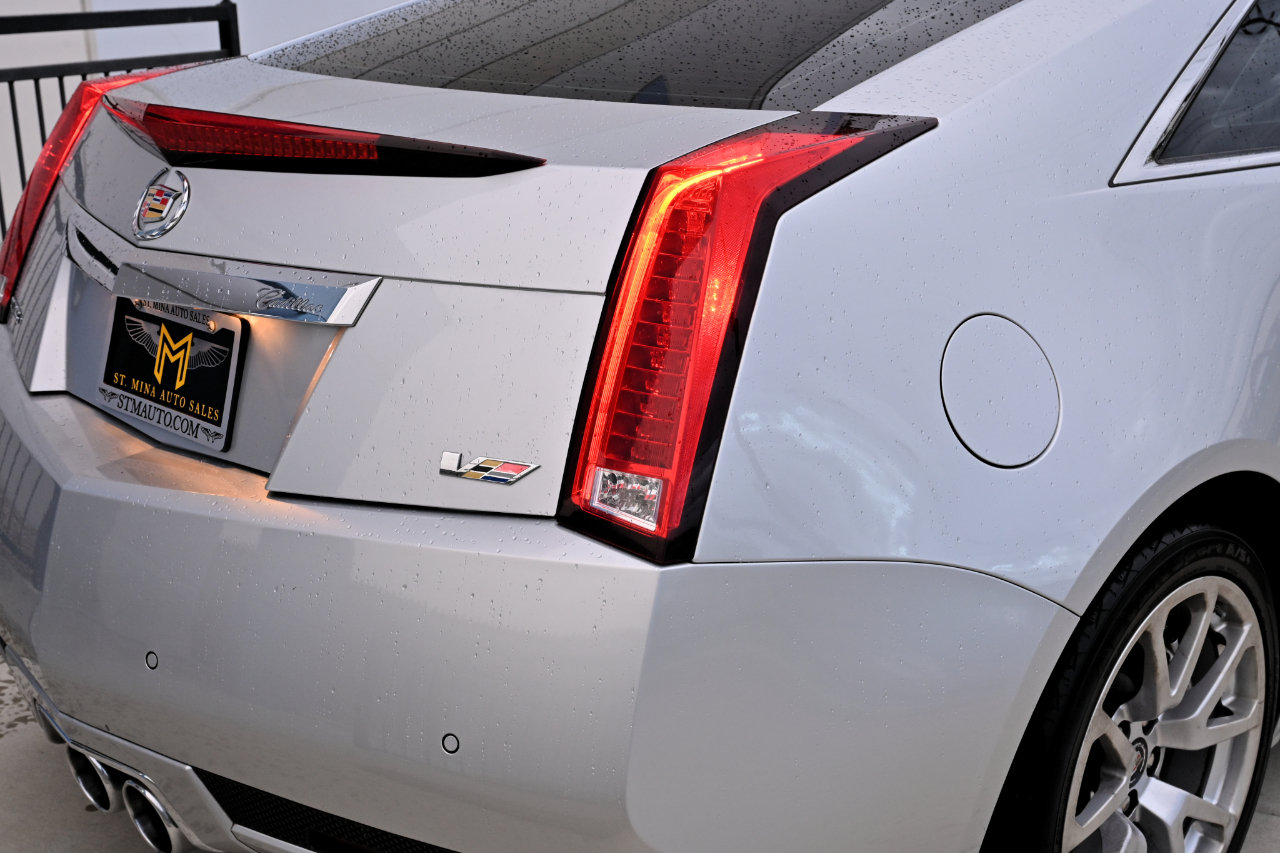 Used 2011 Cadillac CTS V w/ Wood Trim Package RWD image 34