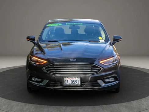 Used 2018 Ford Fusion Titanium image 2