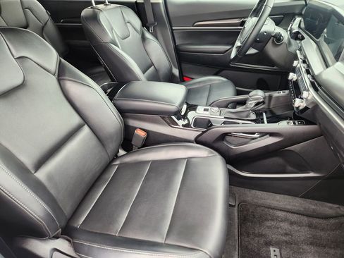 Used 2024 Kia Telluride S w/ S Sunroof Package image 17