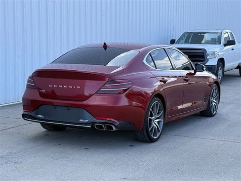 Used 2023 Genesis G70 2.0T image 4