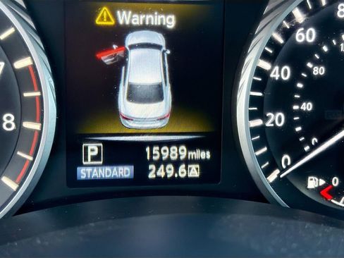 Used 2023 INFINITI Q50 Luxe w/ Cargo Package RWD image 12