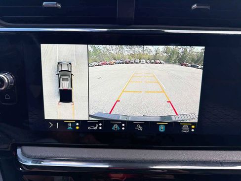 Used 2023 GMC Sierra 1500 AT4 w/ AT4 Premium Package image 22