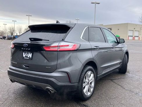 Used 2024 Ford Edge Titanium image 28