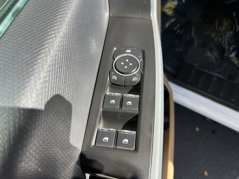 Used 2023 Ford F150 XLT image 14