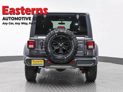 Used 2023 Jeep Wrangler Unlimited w/ Cold Weather Group AWD/4WD image 6