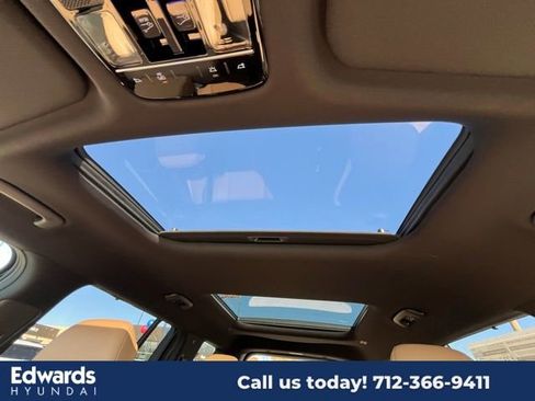 New 2025 Hyundai Santa Fe Limited image 31