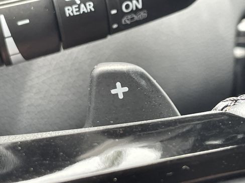 Used 2023 Honda Pilot Elite image 31