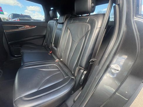 Used 2018 Lincoln MKX Reserve image 12