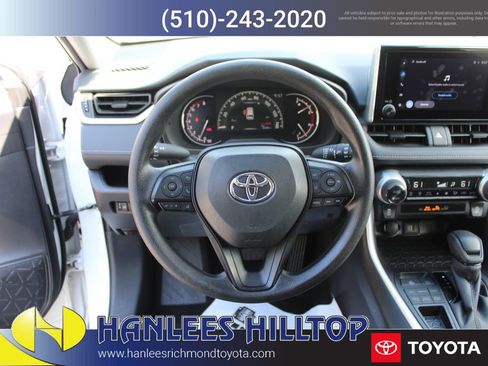 Used 2025 Toyota RAV4 XLE image 16