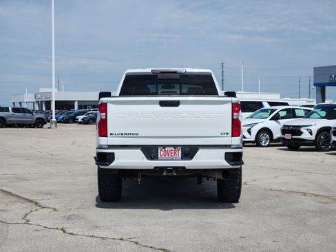 Used 2022 Chevrolet Silverado 3500 LTZ w/ LTZ Plus Package AWD/4WD image 6