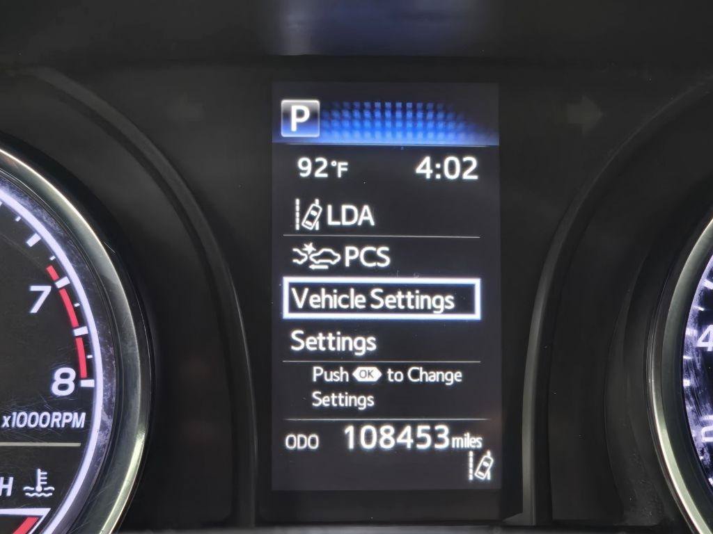 Used 2020 Toyota Camry LE FWD image 23