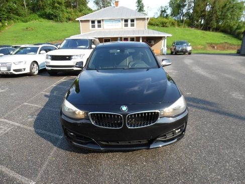 Used 2016 BMW 328i Gran Turismo xDrive w/ Driver Assistance Package AWD/4WD image 9