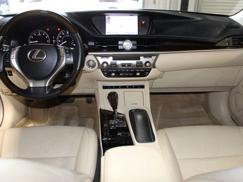 Used 2013 Lexus ES 350 w/ Luxury Pkg image 15