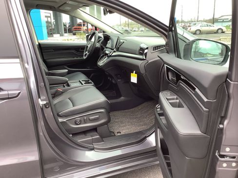 New 2026 Honda Odyssey Touring image 12