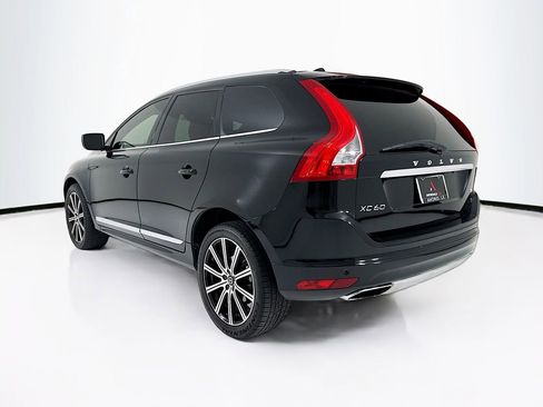 Used 2016 Volvo XC60 T5 Premier w/ Proximity Package FWD image 3