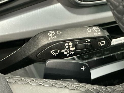 Used 2025 Audi Q5 2.0T Premium image 22