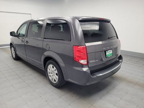 Used 2018 Dodge Grand Caravan SE FWD image 5